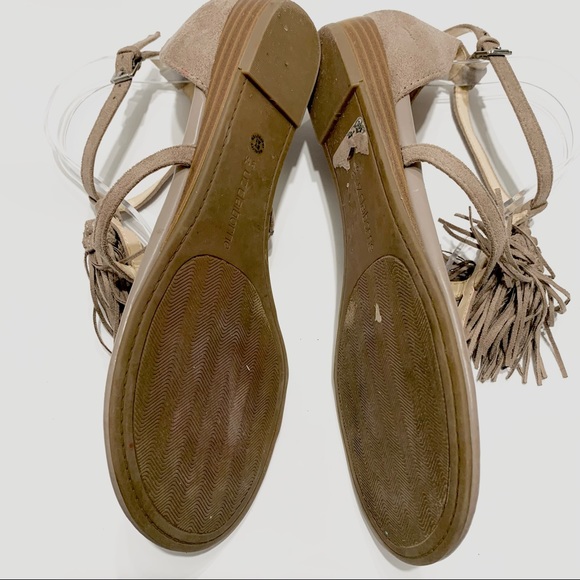 LIZ CLAIBORNE WEDGE THONG SANDALS NUDE COLOR WITH TUSSLE DETAIL - Picture 12 of 16